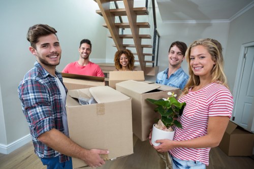 Cubic-yard pricing example for a storage or clearance job